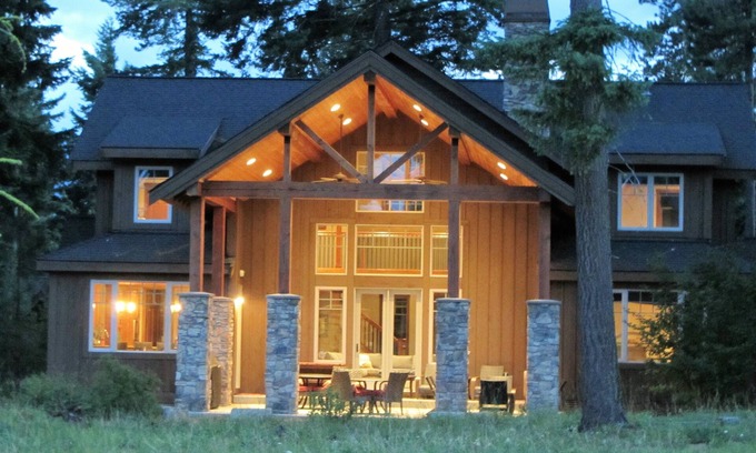 Cle Elum House | Spacious 4300 sf w/FUN Garage Game Room, Double Fairway Golf View, 3 King Beds