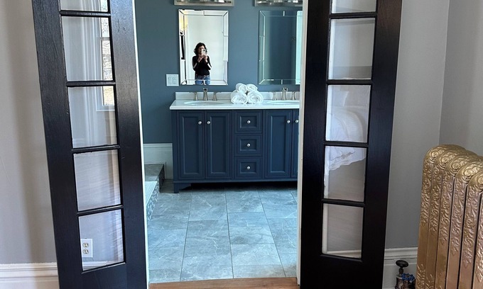 Saint John House | Spacious 5-bedroom house in marvelous Saint John with WiFi