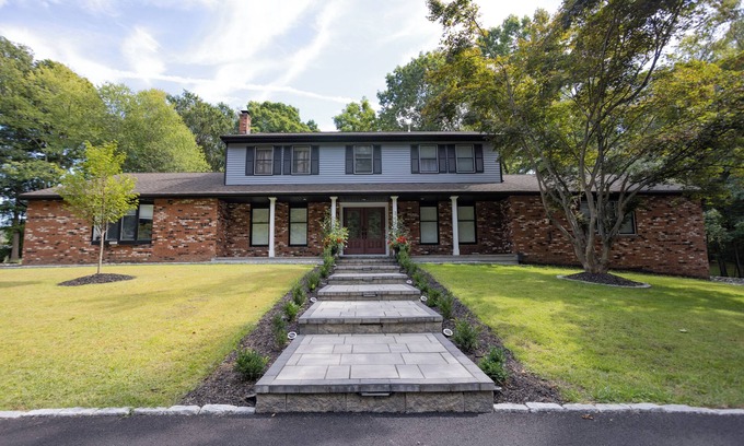 Cold Spring House | Spacious 5-bedroom house in the woods in Cold Spring just 5 minutes from town