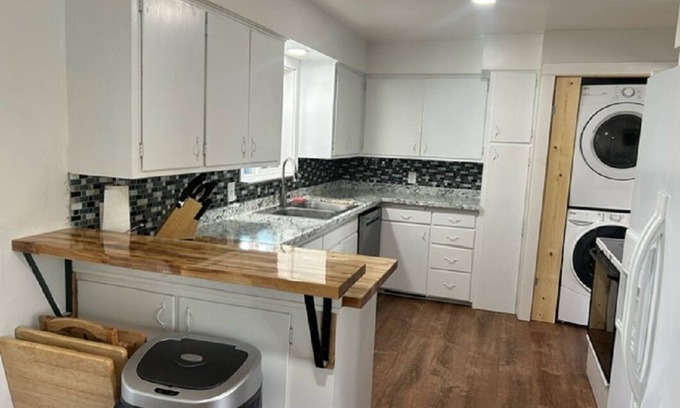 Lewiston House | Spacious 6-bedroom, 2 kitchens, 2 living, 2 dining, 2 laundry. Bring the crew