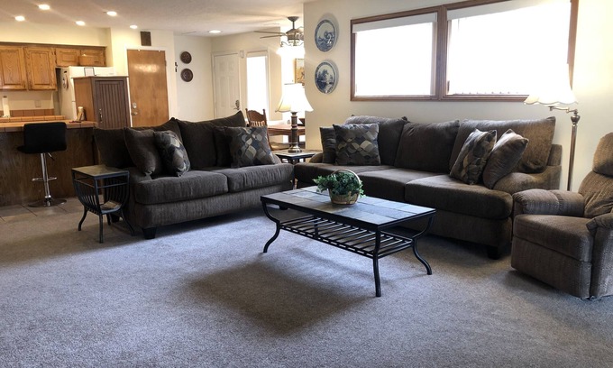 St. George Condo | Spacious and Comfortable Getaway with Awesome Amenities!