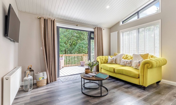 Charlesworth Ski Chalet | Spacious and luxurious lodge.