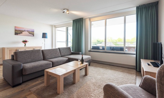Merenwijk Apartment | Spacious and luxurious apartment - Kaag Resort (26)