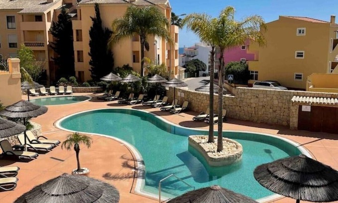 Praia da Luz Apartment | Spacious apartment in stunning Estrela da Luz