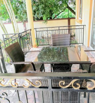 Flic-en-Flac Apartment | Spacious apartment in Flic en Flac, 115 m², mountain view