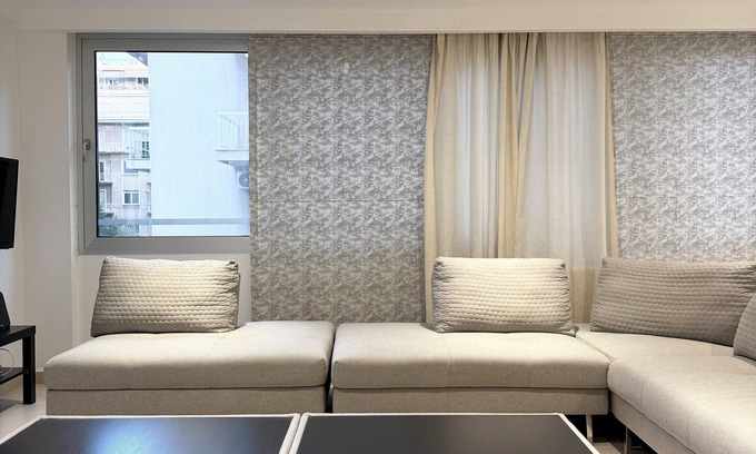 Athens City Centre Apartment | Spacious Athenian 2 Bedroom Apartment Next Metro and Museum