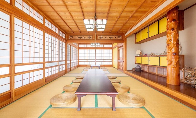 Taketomi-jima Taketomi-cho House | spacious Charter up to 15 people Oriental Villa/Ishigaki Okinawa