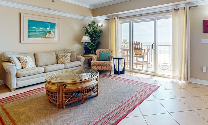 Orange Beach Condo | Spacious condo with Gulf-front views & access to pools/hot tub/gym