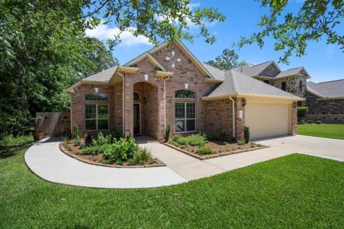 Walden on Lake Conroe House | Spacious Conroe Home around 4 miles to the Lake
