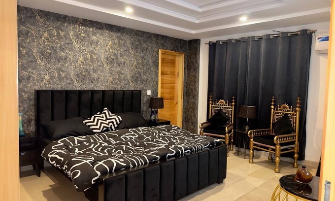 Bahria Town Apartment | Spacious ,cozy modern elegant