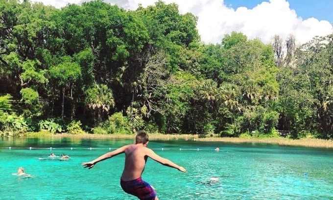 Spring Hill House | Spacious cozy retreat with heated pool near beaches, clear river and springs!