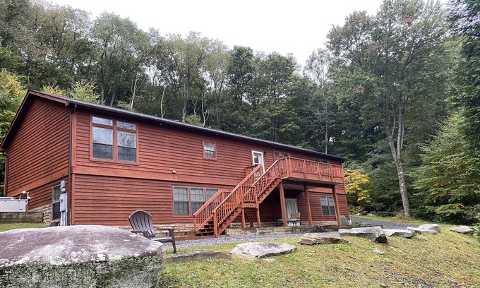 McHenry Cabin | Spacious Family-Friendly Retreat W/ Private Hot Tub, Two Decks, & Fast WiFi