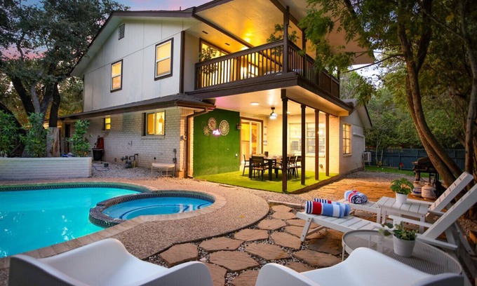 Vance Jackson House | Spacious Fun-Filled Retreat with Pool and Hot Tub