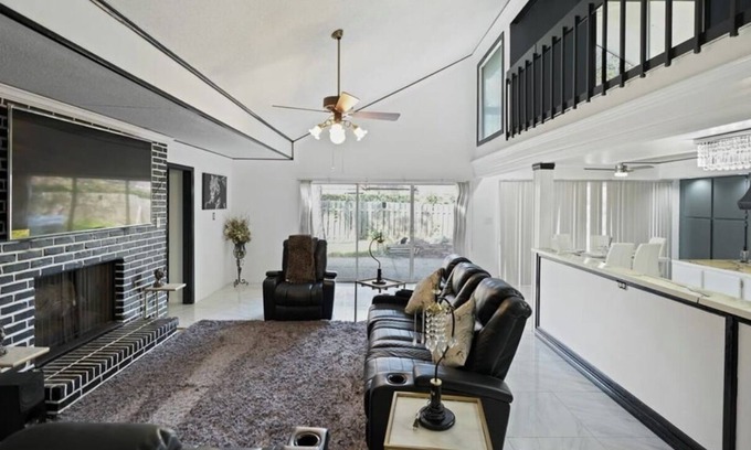 Lakeview  Jefferson County House | Spacious Home in Port Arthur