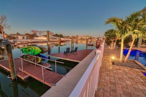 Spring Hill House | Spacious Home With Heated Pool! Sleeps 15! Billiard table!