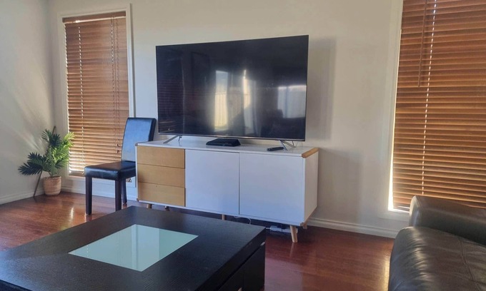 St. Albans House | Spacious house in St Albans
