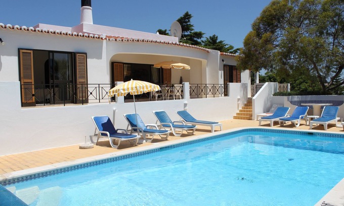 Vale de Covo Villa | Spacious luxury villa with A/C near beach with private pool