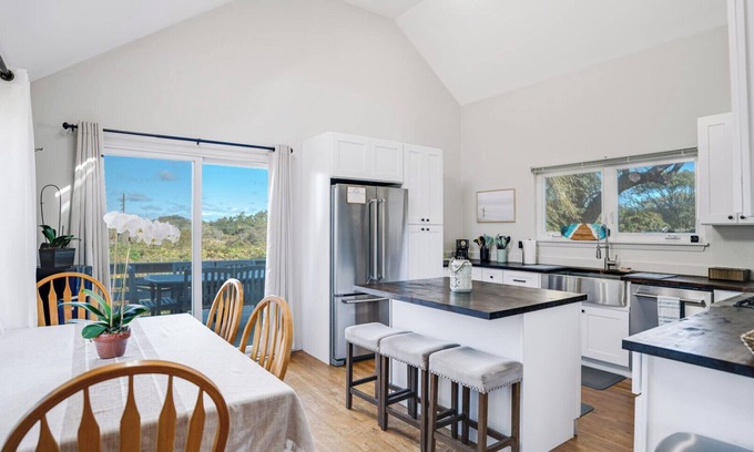 Montauk House | Spacious Montauk Home Minutes to Ditch Plains Beach and Montauk Point.