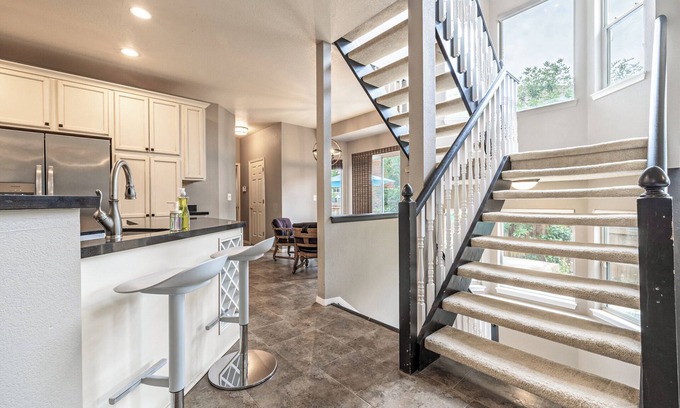 Centennial House | Spacious & Quiet 4BR Home in Centennial