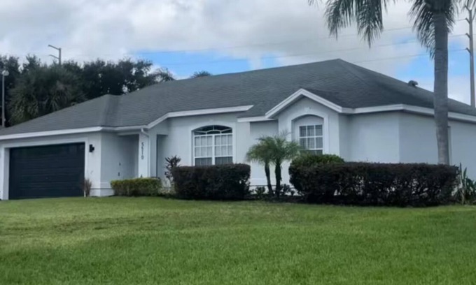 Davenport House | Spacious Relaxing Home Orlando, Disney, Universal