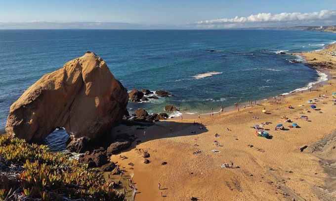 Maceira House | Spacious studio with garden on the Silver Coast