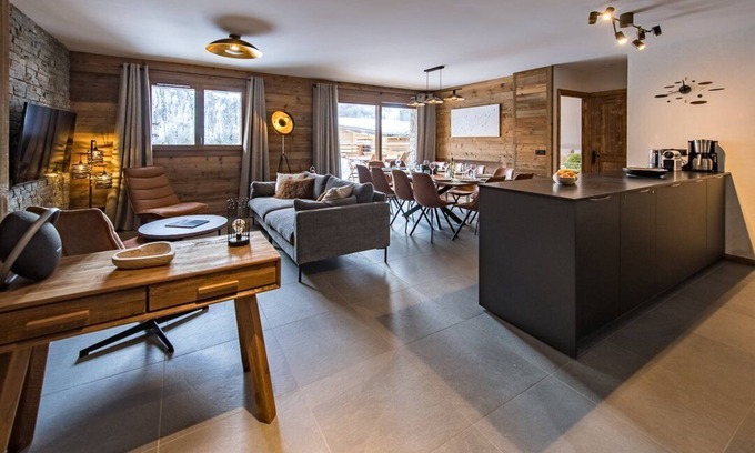 Saint-Sorlin-d'Arves Apartment | Spacious top of the range flat in the heart of the village with sauna