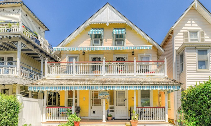 Ocean Grove Apartment | Spacious UPPER LEVEL 4-bed apt w/WiFi, AC, 1 block from beach in Ocean Grove