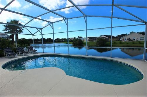 Lakeside Estates House | Spacious Villa in Kissimmee with Pool and View