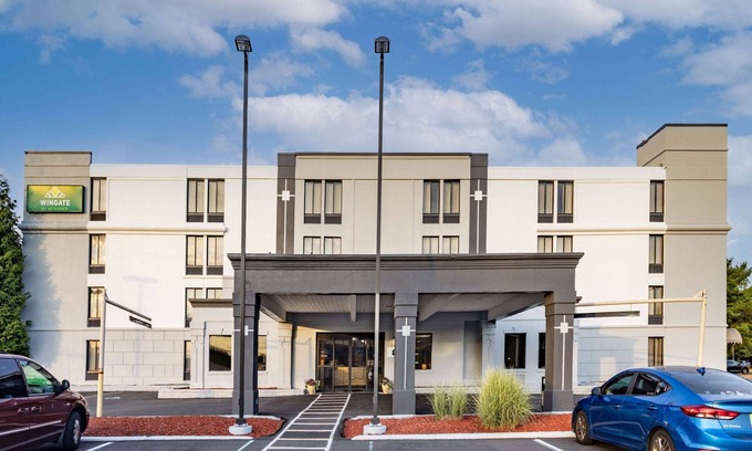 Fishkill Hotel | Spark by Hilton Fishkill