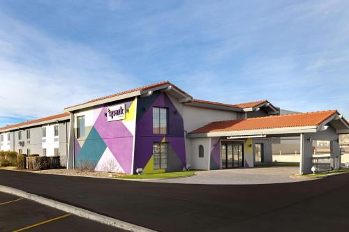 Rock Springs Hotel | Spark by Hilton Rock Springs