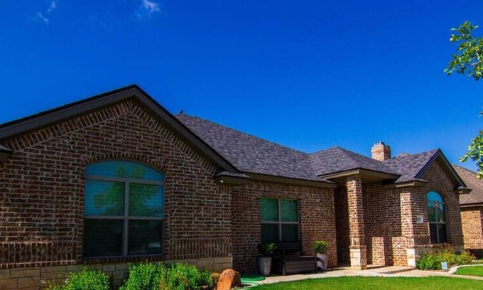 Lubbock House | Spark Getaways: The Ricardo