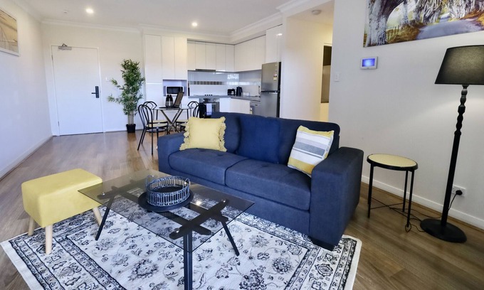 Midland Apartment | Sparkling New Quality - Midland - family perfect sleeps 4