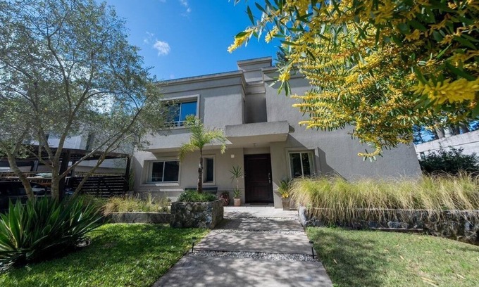 El Placer House | Spectacular house in a closed neighborhood in Rincon del Indio near the sea