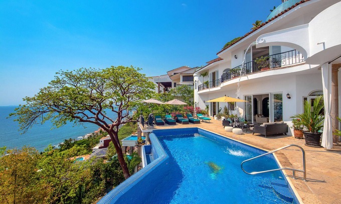 Conchas Chinas House | Spectacular View Villa 5 min from Zona Romantica