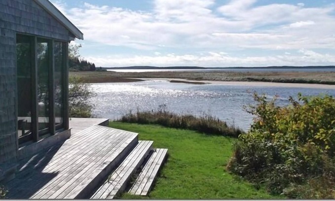 Lower LaHave House | Spectacular views of beach from this waterfront cottage