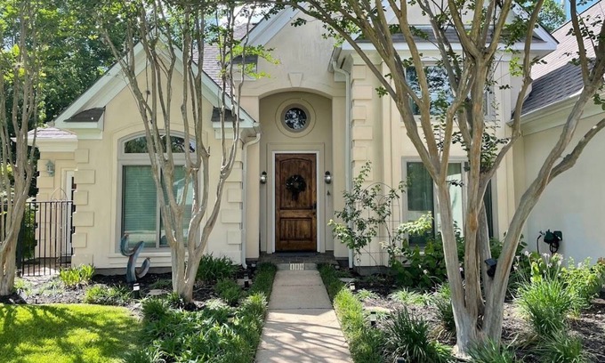 Country Club Estates House | Spirit of Aggieland⭐️Voted#1 Game Day House🏈Huge Yard-GameRoom-<1Mile to Campus