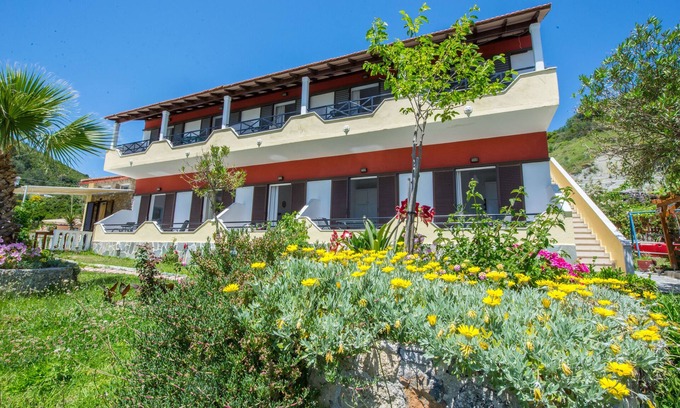 Afionas Apartment | Spiros and Polyxeni Apartment 3 Afionas