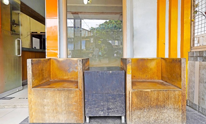 Bandung Hotel | SPOT ON 91444 Hotel Arimbi