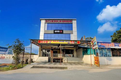 Kanpur Dehat District Hotel | Spot On THE RAJA GRAND