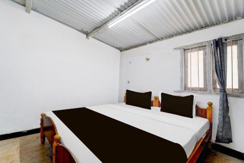 Kotagiri Apartment | SPOT ON White House Villa