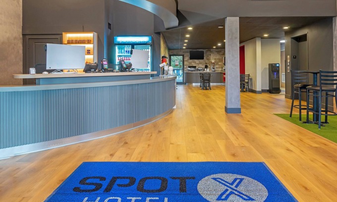 Wesley Chapel Hotel | SPOT X Hotel Tampa - Wesley Chapel by The Red Collection