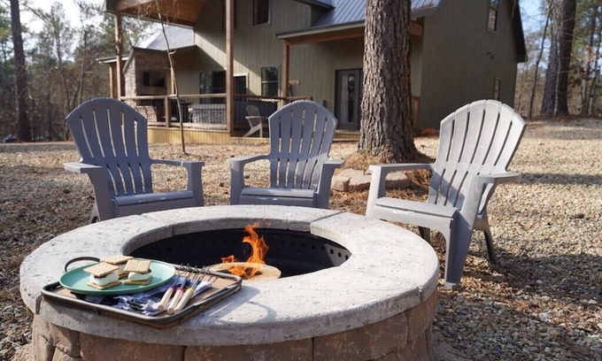 Broken Bow Cabin | Spotted Feather Cabin - in the Heart of Hochatown