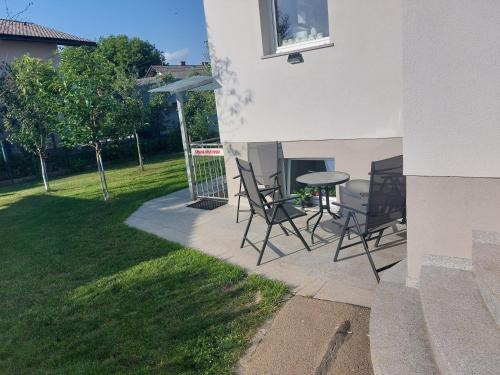 Domzale Apartment | SPRING and SUMMER apartment near Ljubljana with FREE secure parking