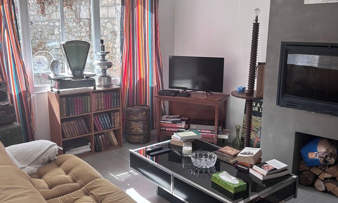Moigny-sur-Ecole House | Spring cottage