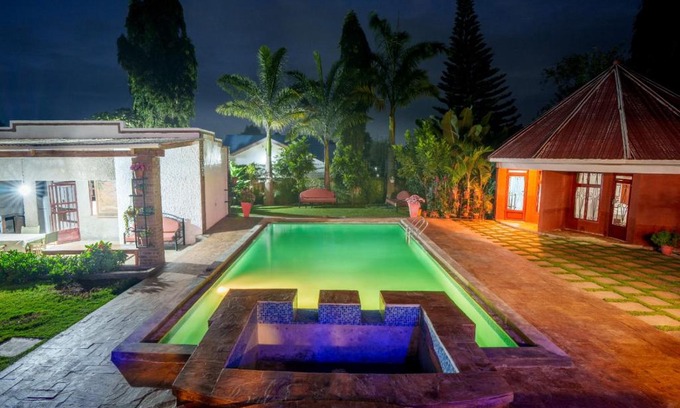 Moshi Bed & Breakfast | Sprunger Avenue - tulia homes