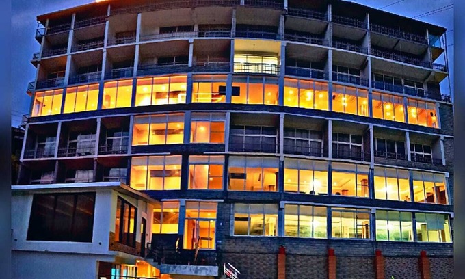 Chachyot Hotel | SPT Clarks Inn Suite Mandi