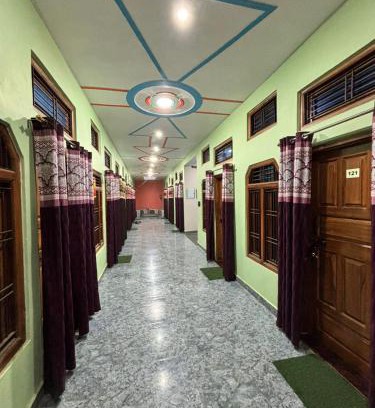 Faizabad House | Sri sitaram hanumant palace 500 meter from ayodhya railway and ram mandir