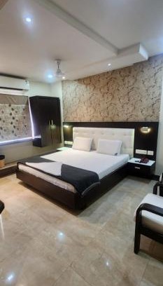 Rajahmundry Hotel | Sri vijetha royal