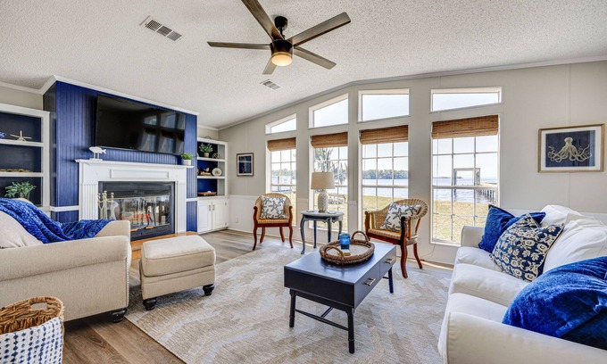 Doctors Inlet House | St Augustine Home w/Dock & Lift on St Johns River
