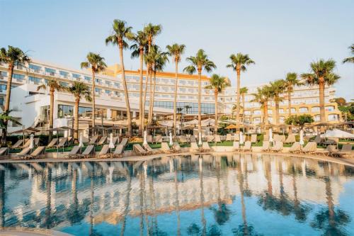 Chlorakas Resort | St George Beach Hotel & Spa Resort